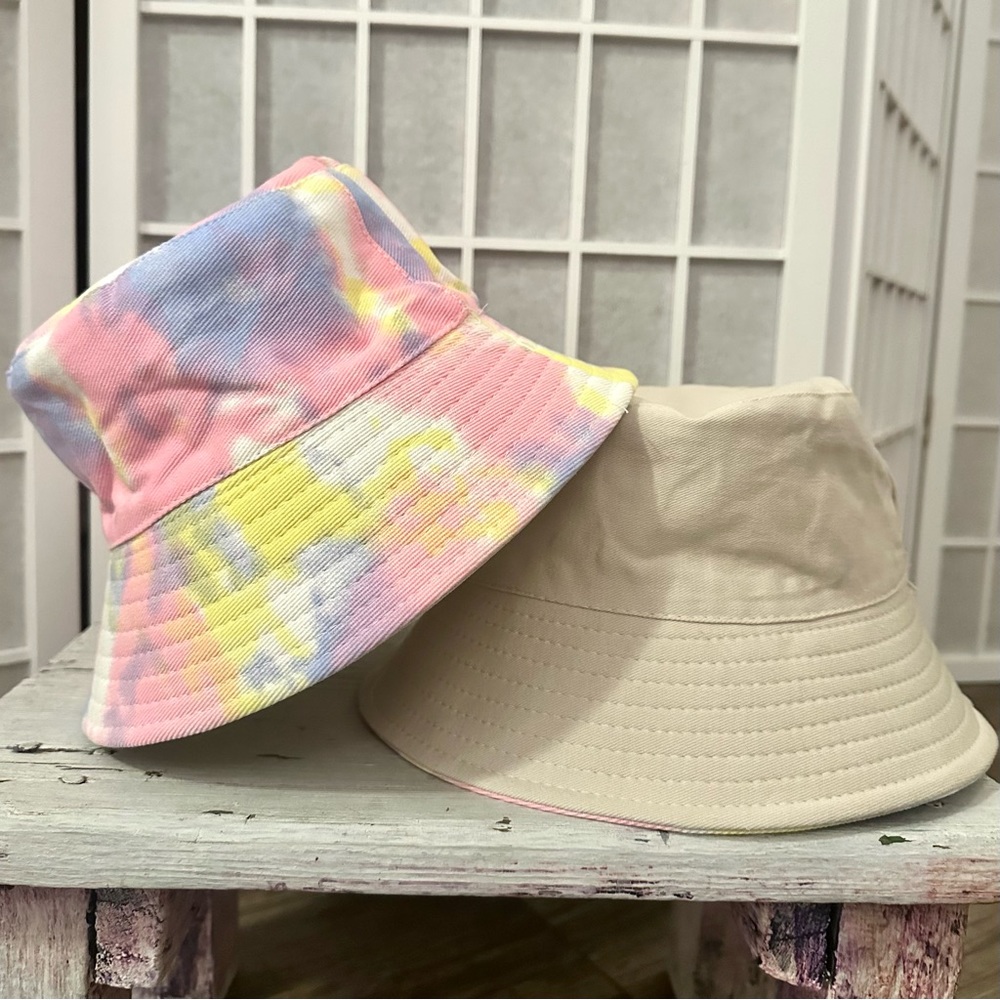 🏝️REVERSIBLE🏝️PINK TIE DYE AND TAN REVERSIBLE BUCKET HAT-WIDE BRIM-FOLDABLE - Picture 3 of 5